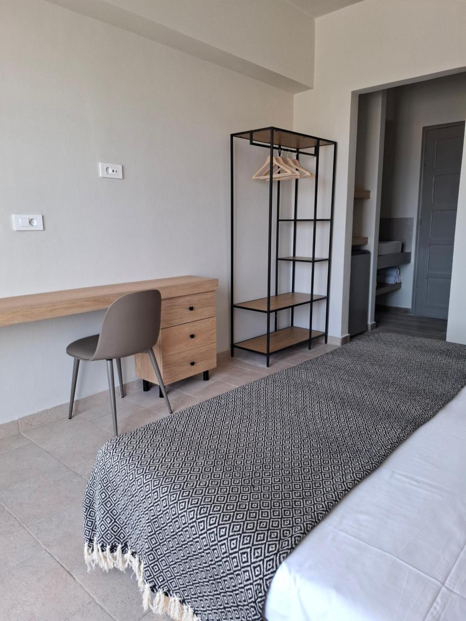 Hotel Platon Фалираки Екстериор снимка
